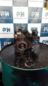 manutenção de bomba de pistão